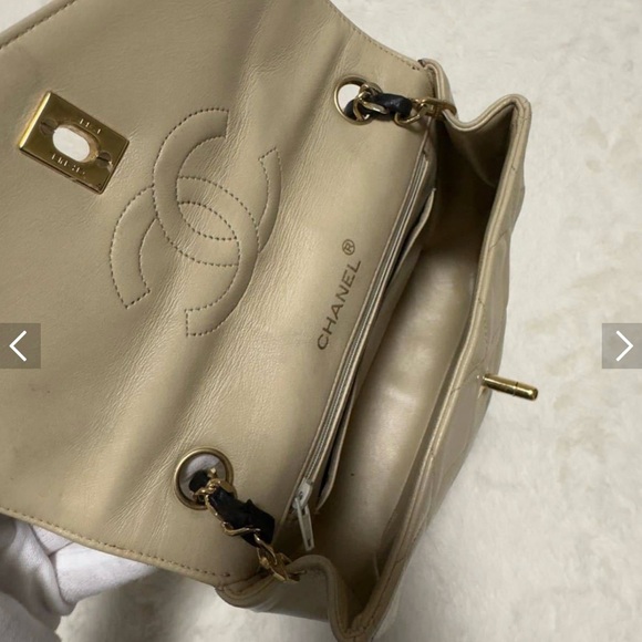 Chanel Flap Bag - Picture 7 of 13